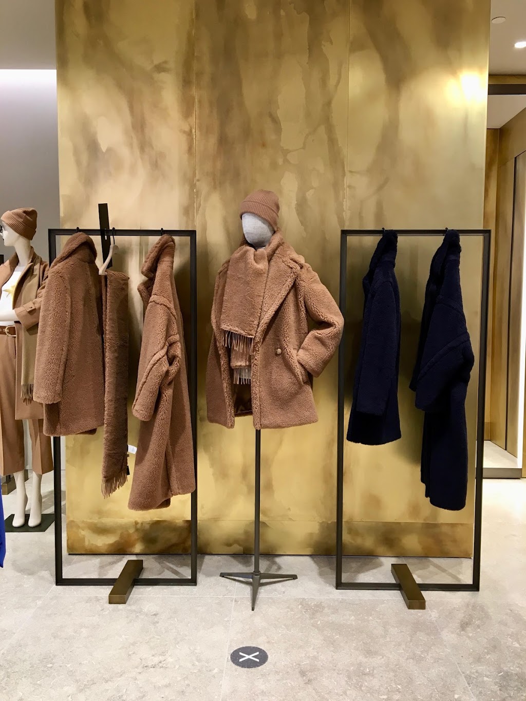 Max Mara | 390 Hackensack Ave, Hackensack, NJ 07601 | Phone: (201) 515-2330