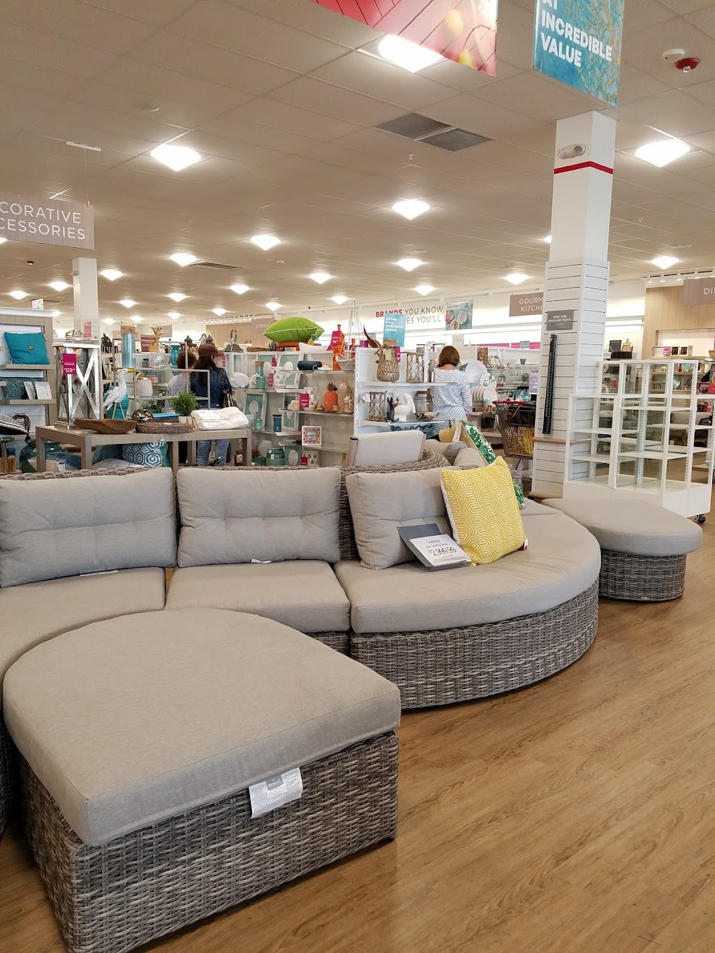 HomeGoods | 881A Walt Whitman Rd, Melville, NY 11747 | Phone: (631) 385-5681