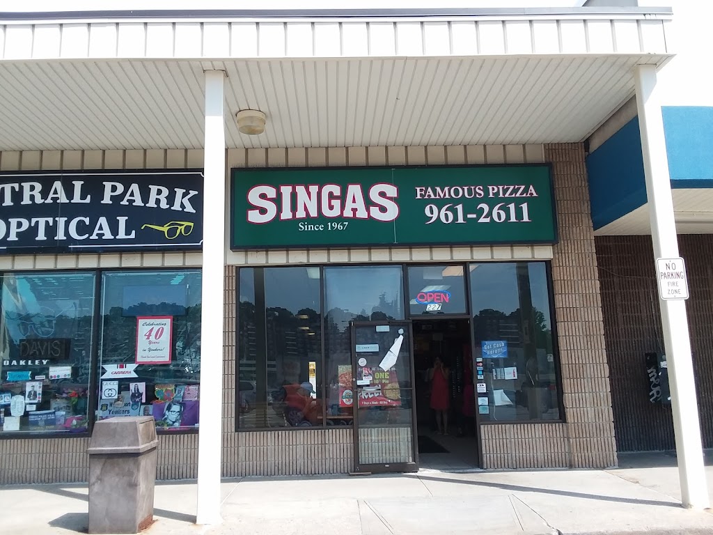 Singas Famous Pizza | 2500 Central Park Ave, Yonkers, NY 10710 | Phone: (914) 961-2611