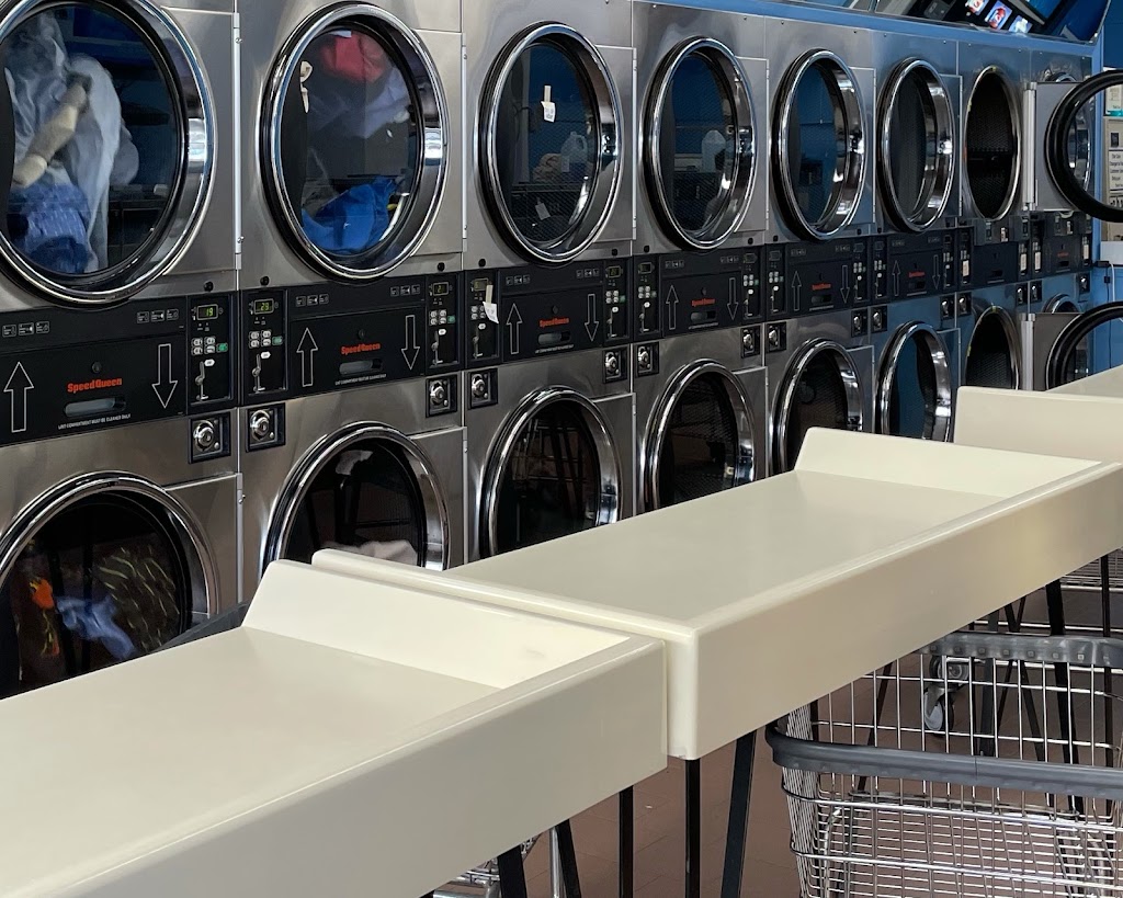 Willis Laundromat | 965 Willis Ave #1, Albertson, NY 11507 | Phone: (516) 248-6649