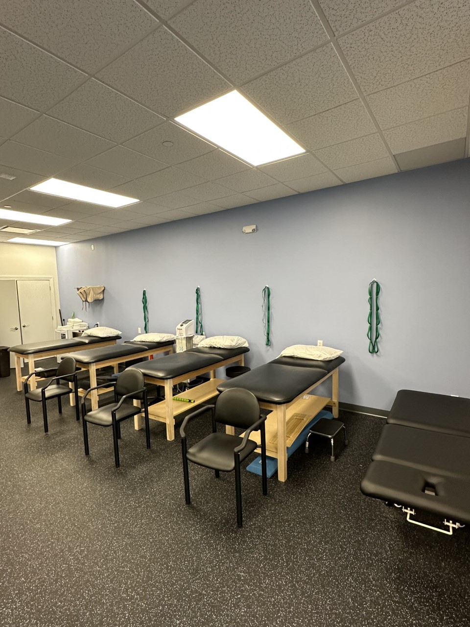 Ivy Rehab HSS Physical Therapy Center of Excellence | 214 Glen Cove Ave, Glen Cove, NY 11542 | Phone: (516) 268-3555