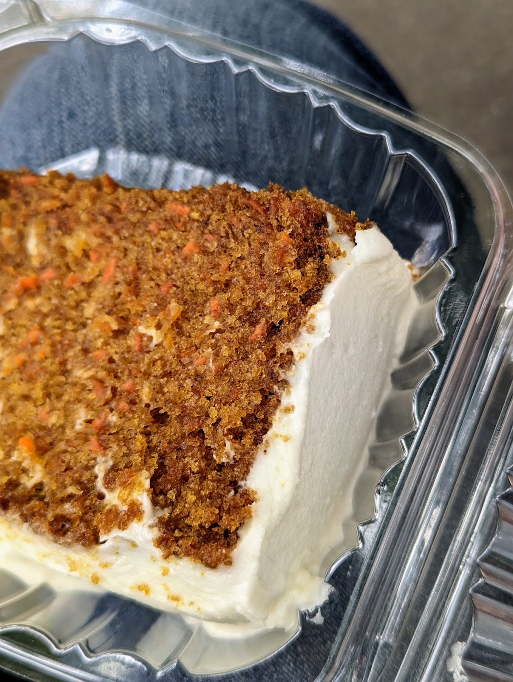 Lloyds Carrot Cake | 1553 Lexington Ave, New York, NY 10029 | Phone: (212) 831-9156