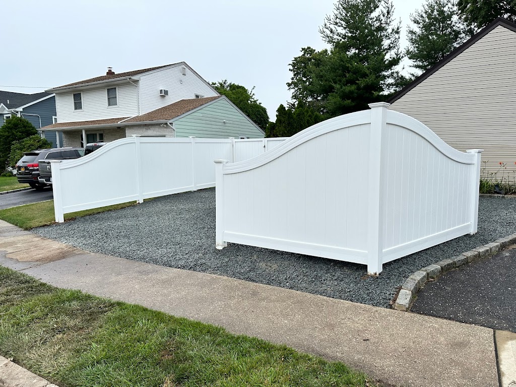 Amendolas Fence Company | 1084 Sunrise Hwy, Amityville, NY 11701 | Phone: (631) 842-7800