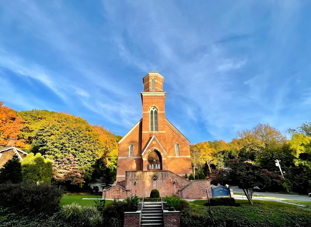 St Marys Roman Catholic Church | 110 Bryant Ave, Roslyn, NY 11576 | Phone: (516) 621-2222