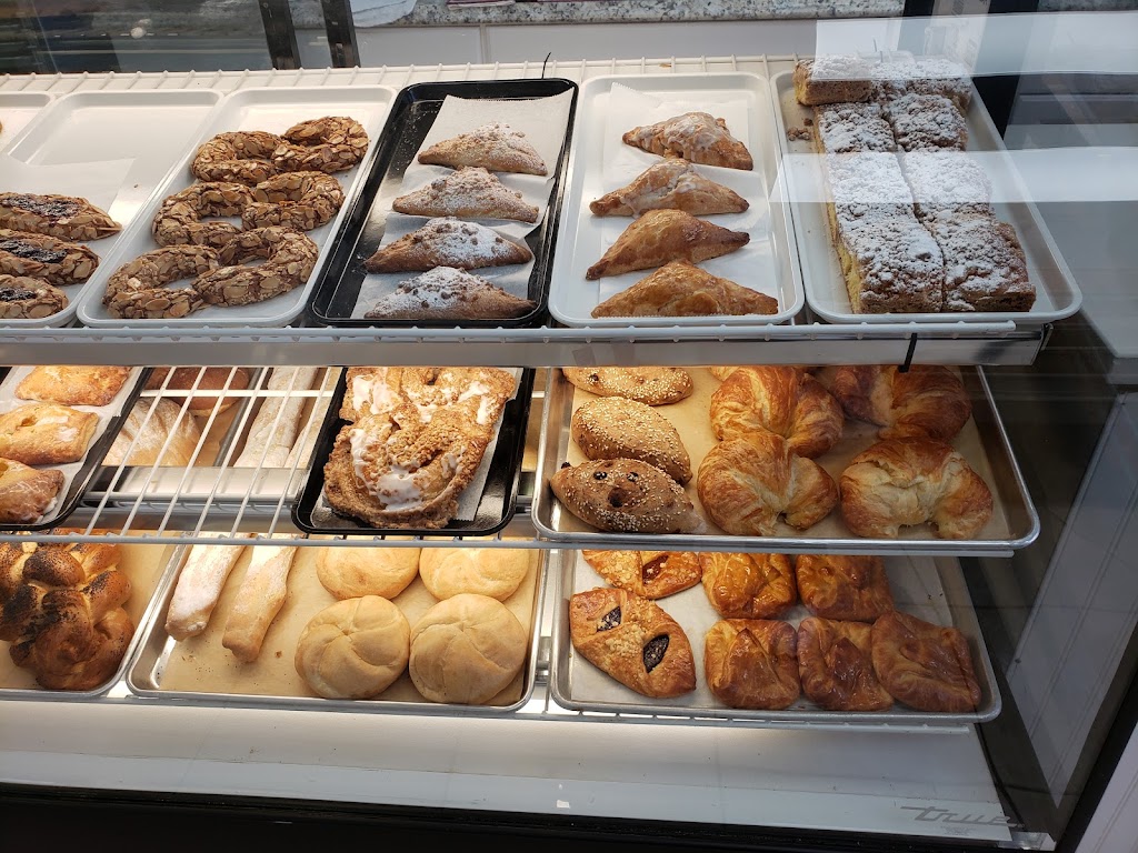 Steiner’s Pastry Shop | 148 Main St, Port Washington, NY 11050 | Phone: (516) 612-9730