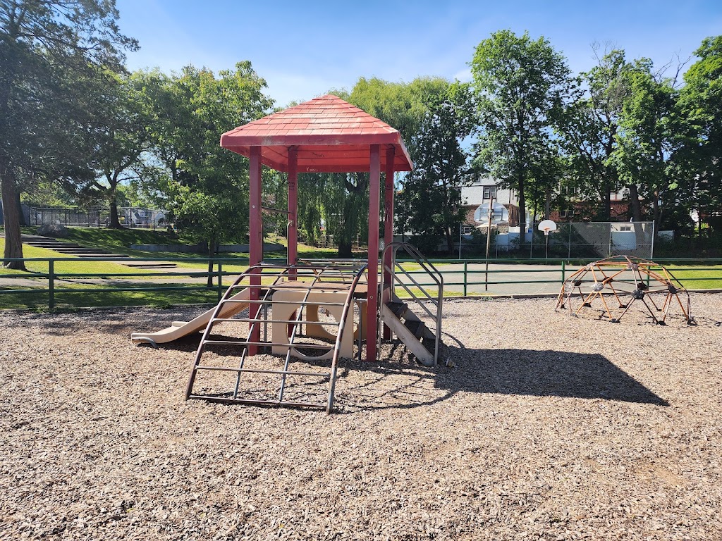 Kinsley Park | Yonkers, NY 10703 | Phone: (914) 337-6450