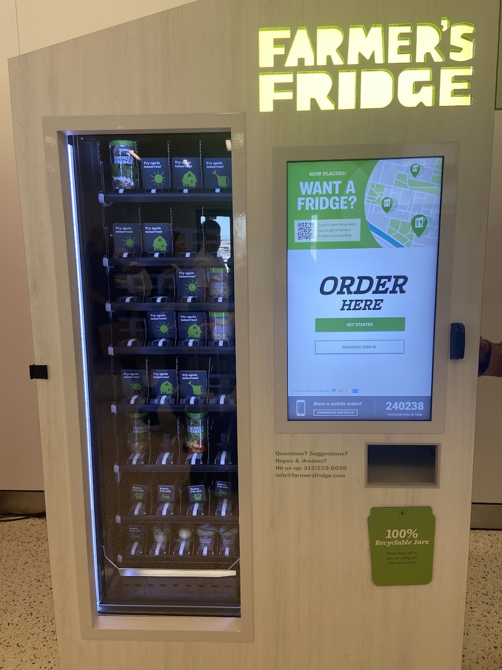 Farmers Fridge | John F. Kennedy International Airport, Terminal 4, Gate A4, Queens, NY 11430 | Phone: (312) 229-0099