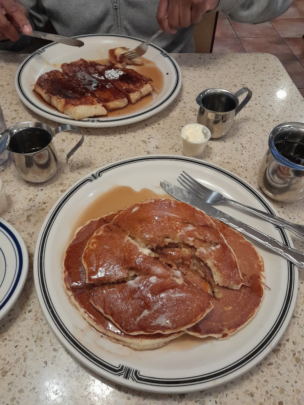 Stop 20 Diner | 1336 Hempstead Turnpike, Elmont, NY 11003 | Phone: (516) 358-7142