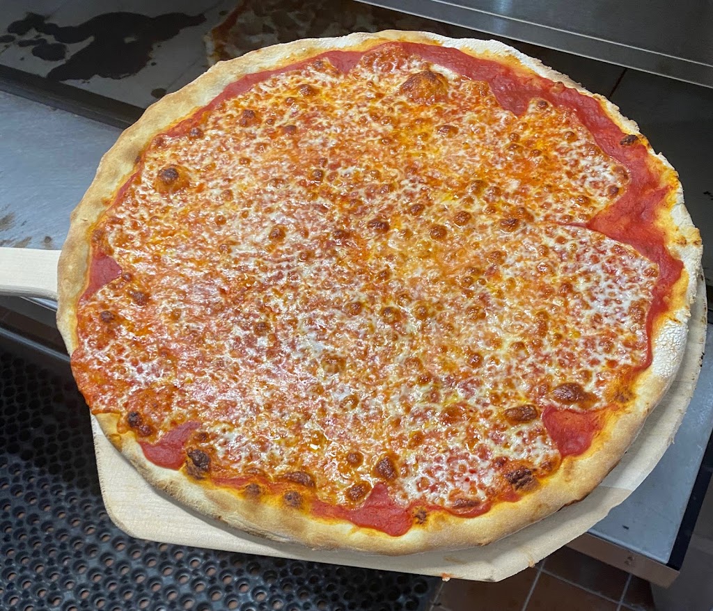 Andys Pizzeria & Restaurant | 195 Manorhaven Blvd, Port Washington, NY 11050 | Phone: (516) 883-0034