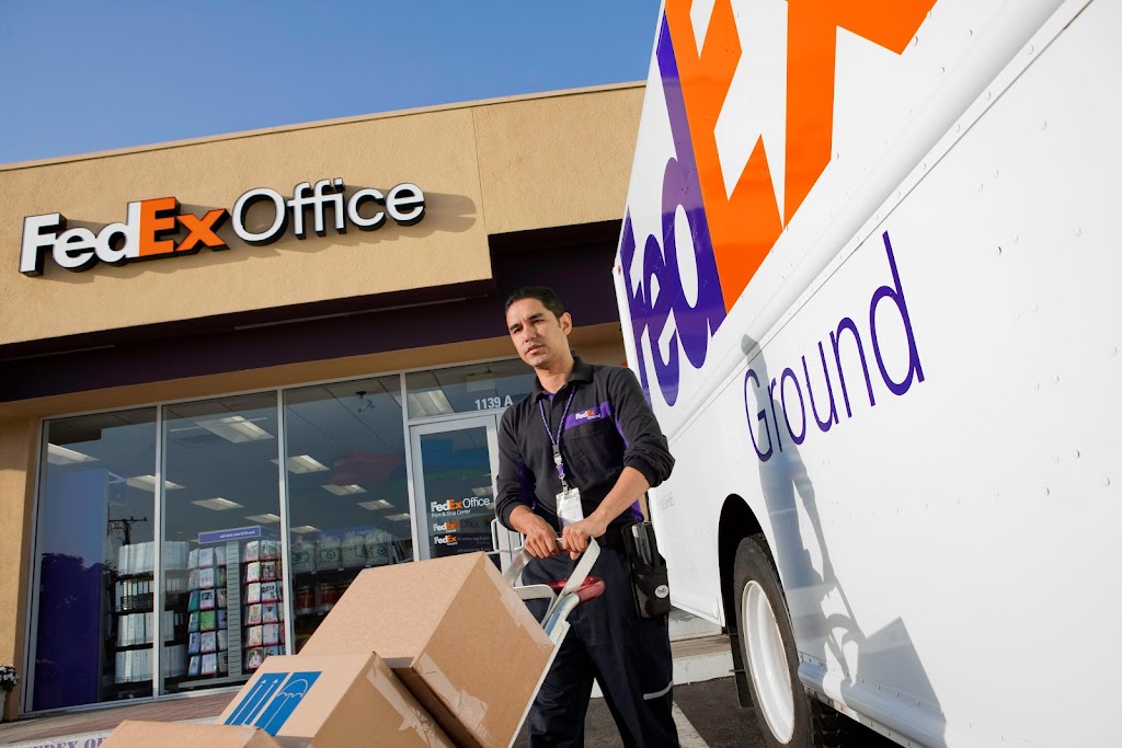 FedEx Office Print & Ship Center | 5286 Sunrise Hwy, Massapequa Park, NY 11762 | Phone: (516) 809-8756