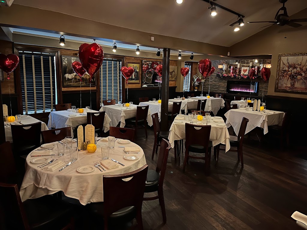 George White Restaurant | 33 Berry Hill Rd, Syosset, NY 11791 | Phone: (516) 364-2144