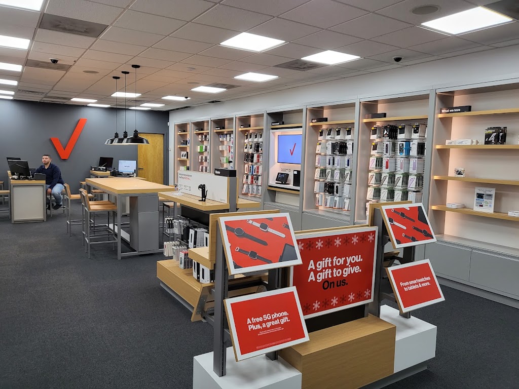 Verizon | 852 River Rd, New Milford, NJ 07646 | Phone: (201) 225-9800