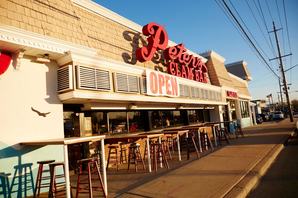 Peters Clam Bar | 600 Long Beach Rd, Island Park, NY 11558 | Phone: (516) 432-0505