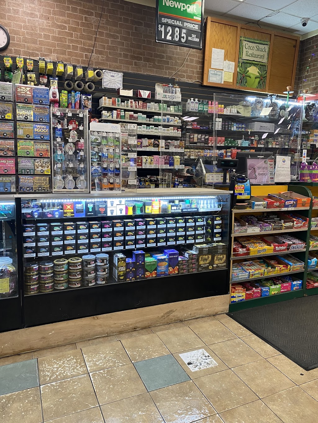 Super Discount Convenience Store | 357 N Main St, Freeport, NY 11520 | Phone: (516) 223-6400