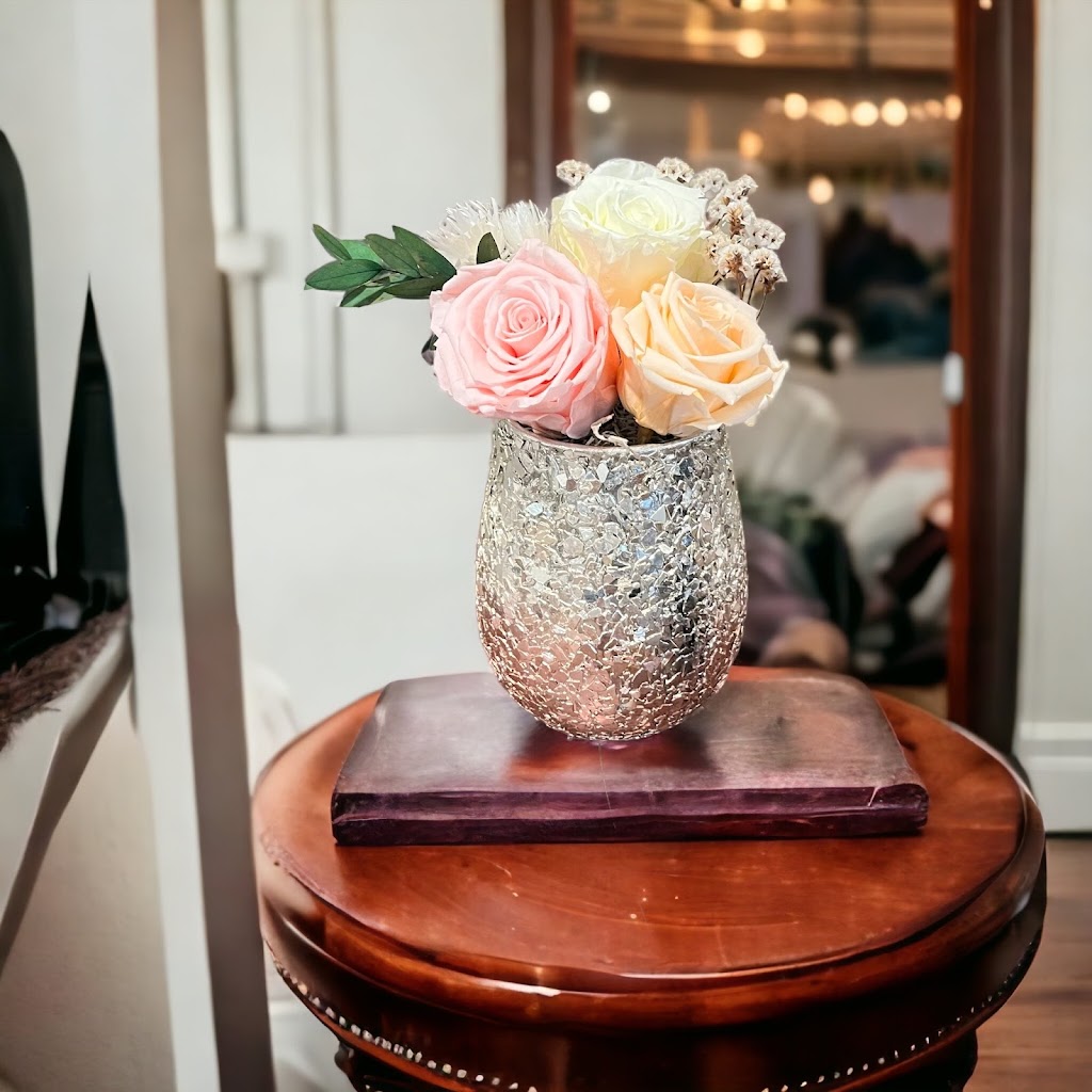 Always and Forever Rose Floral Arrangements | 1487 Blue Spruce Ln, Wantagh, NY 11793 | Phone: (516) 856-1711