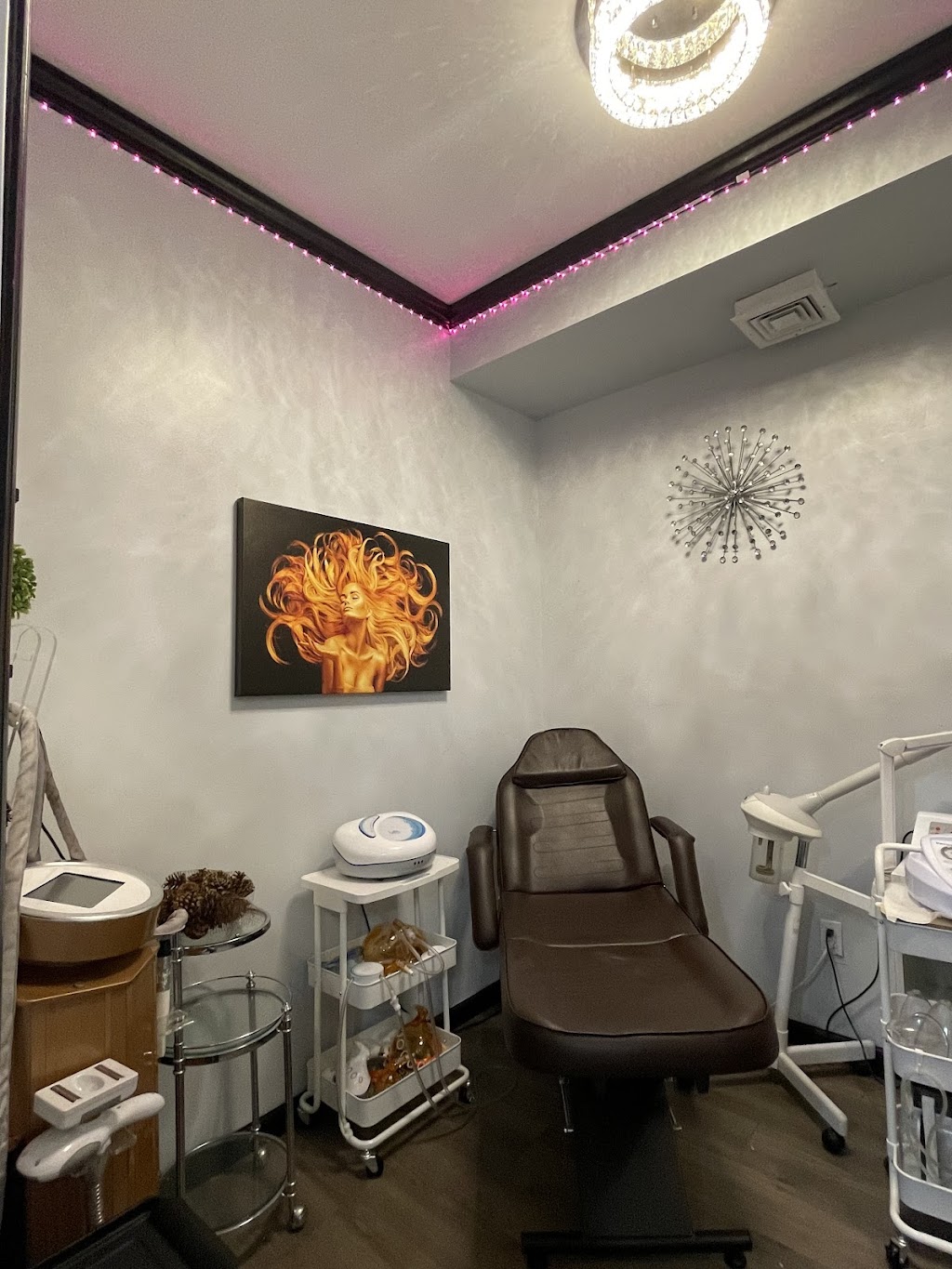 Tushae Beauty Lounge | 1905 White Plains Rd, Bronx, NY 10462 | Phone: (646) 796-1694